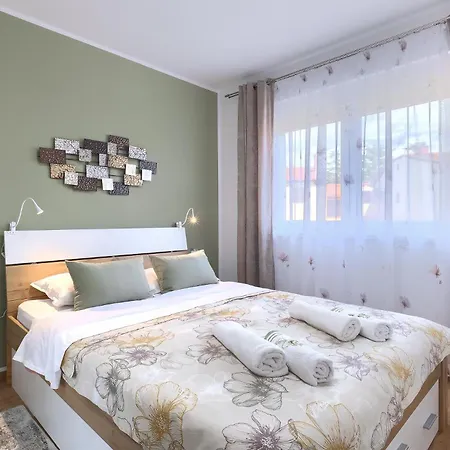Apartman Holiday Bojana